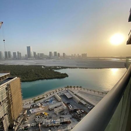 Large Size One Bedroom Apartment With Sea View Abu Dabi Dış mekan fotoğraf