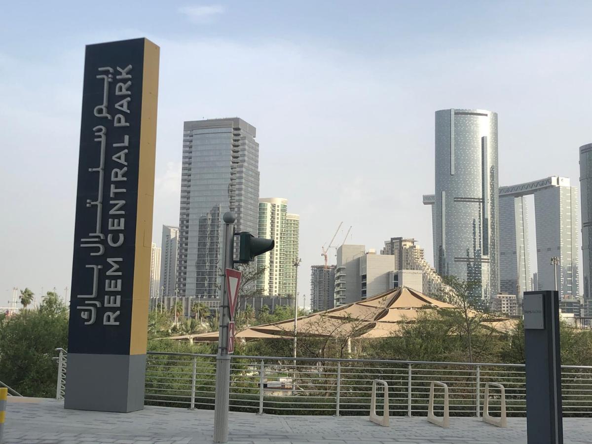 Large Size One Bedroom Apartment With Sea View Abu Dabi Dış mekan fotoğraf