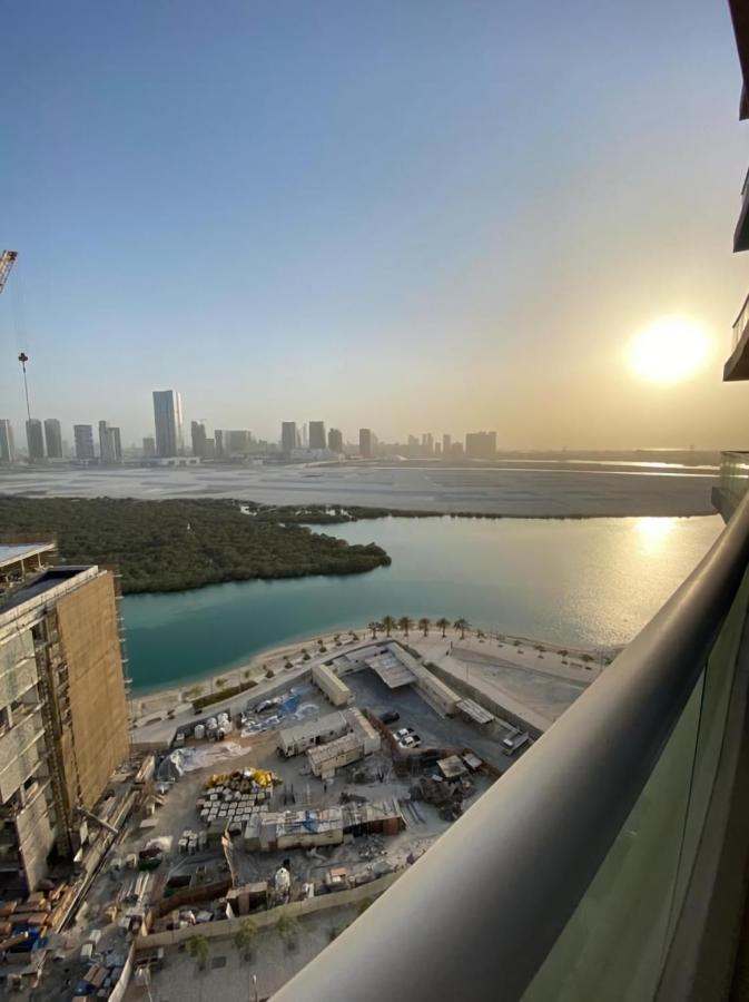 Large Size One Bedroom Apartment With Sea View Abu Dabi Dış mekan fotoğraf
