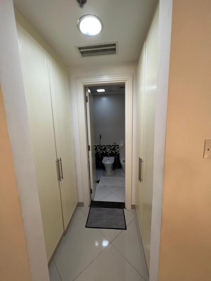 Large Size One Bedroom Apartment With Sea View Abu Dabi Dış mekan fotoğraf