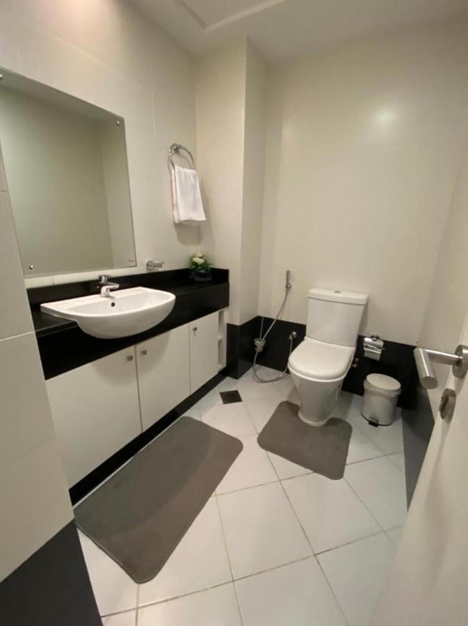 Large Size One Bedroom Apartment With Sea View Abu Dabi Dış mekan fotoğraf